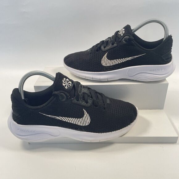 Nike Flex Experience Run 11 Running Shoes Womens Black White DD9283-001 Size 7.5 - Picture 3 of 9